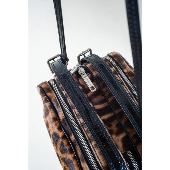 Dolce & Gabbana Leopard Print Pony Hair Camera Bag - Picture 5 of 8